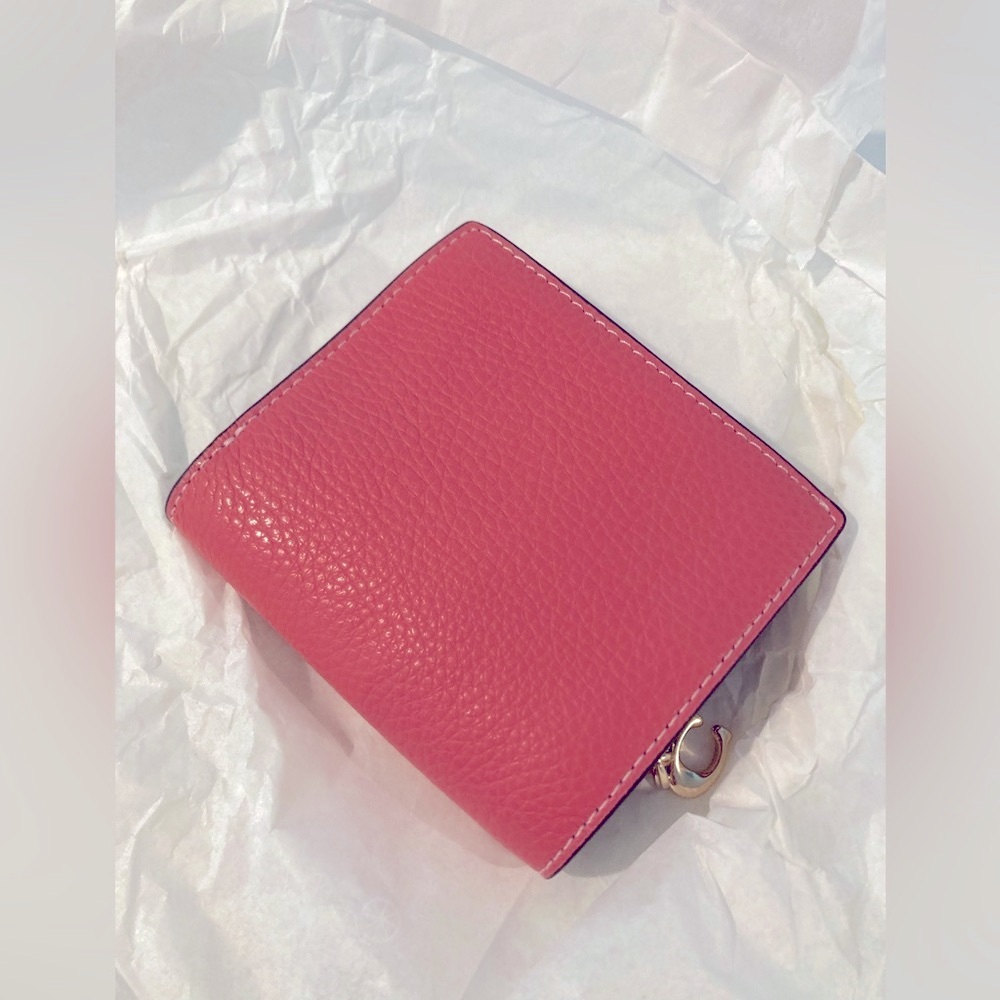 Coach Peanuts Lucy Pink Snap Wallet - Picture 2 of 3